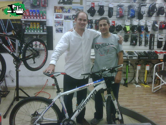 El Tano Renzo, el mejor mecanico de bicicletas 