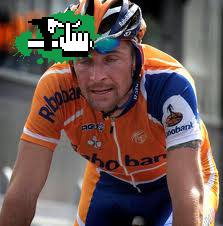 Denís Menshov...ciclista ruso, correrá vuelta de España.