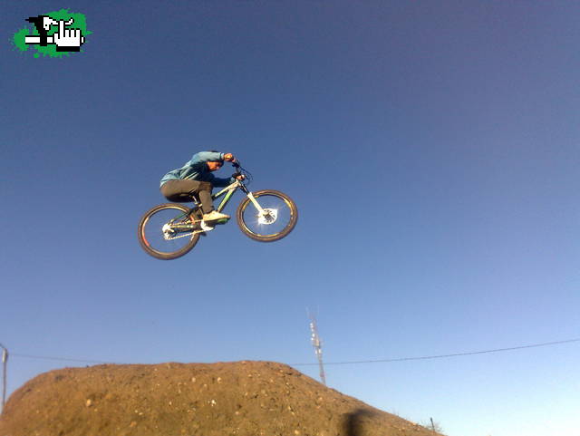 finde semana pinto para el dirt temporal con 5 amigos , y terminamos siendo como 20...
