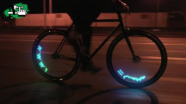 Luces led para bicicleta estilo 8-bit Foto Bicicleta BTT