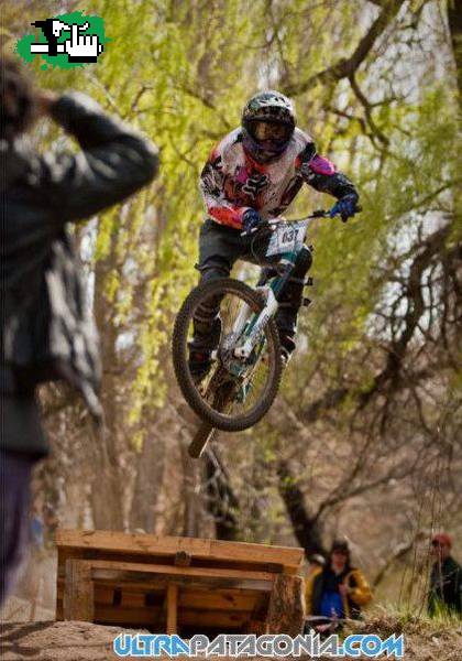 Carrera DH Alumine 9 de Octubre 2011