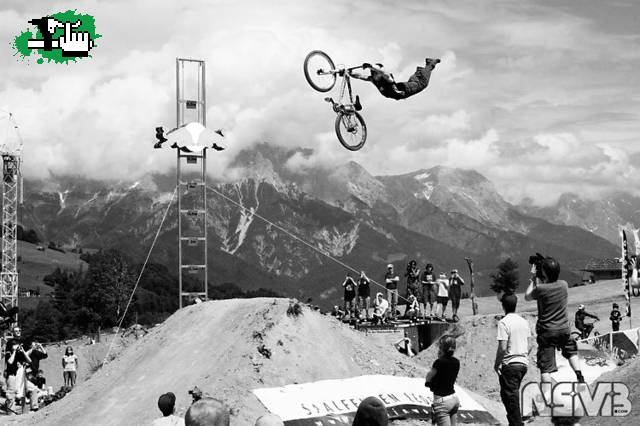Muy buen video en HD de Andreu Lacondeguy