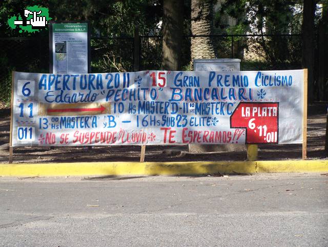 Un poco de bici en el bosque ( La Plata )