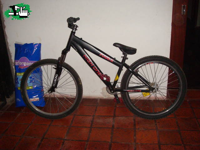 este cuadro aguanta una suspecion de 160mm?