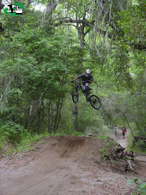 Manzano Brujo DH 2011 - 1er Round.