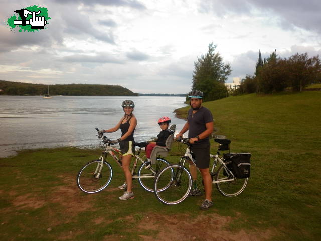 Pedaleando en Familia por Villa del Dique