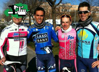 Contador viste Maillot Azul de Saxo Bank.
