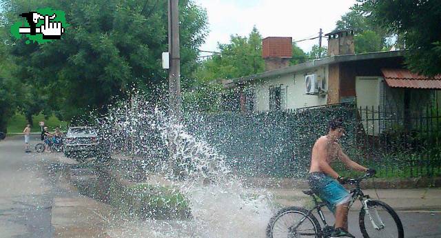  YO JUGANDO CON My MTB 