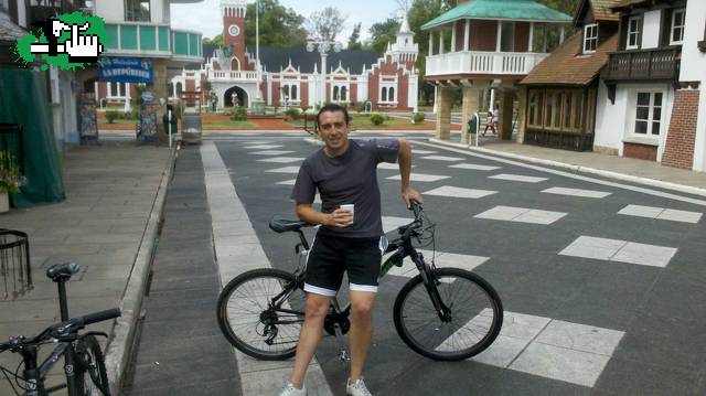 en la repu de los niños con lucky merlo