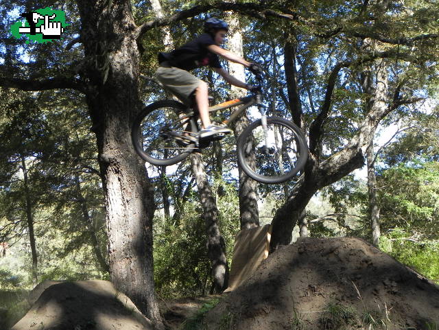 saltando el dirt