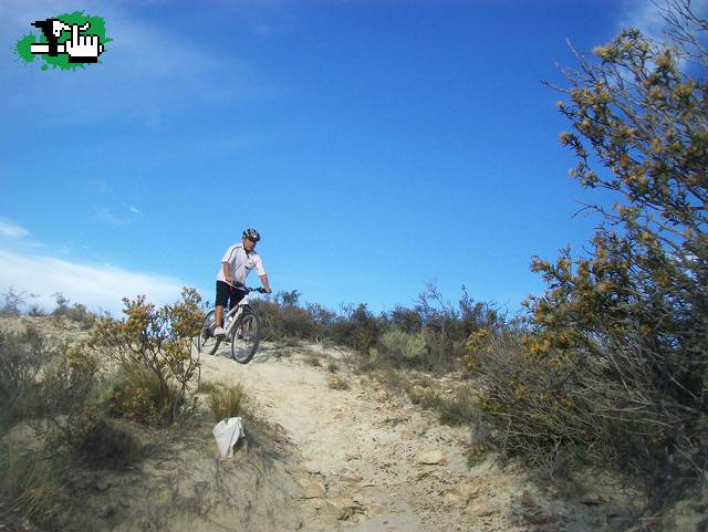 bajada por senderos rurales