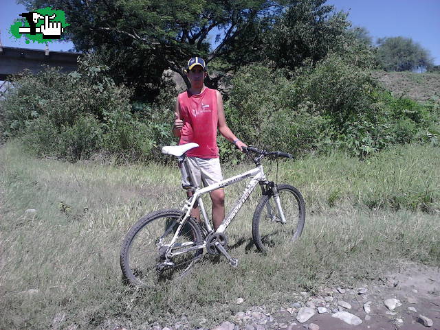 en bici al rio..!