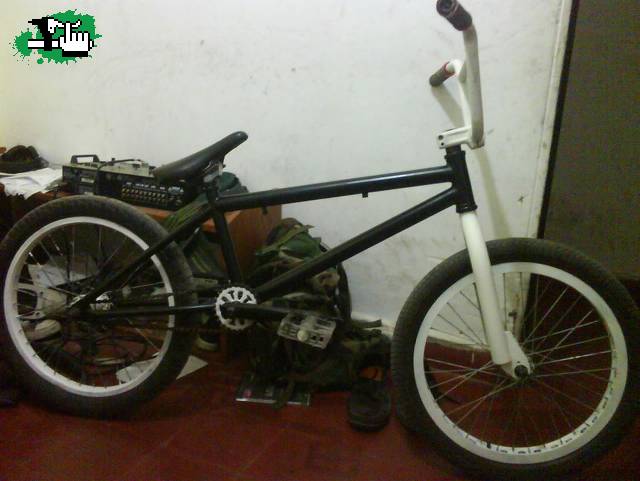 nueva pintura y de pasada (bike check)