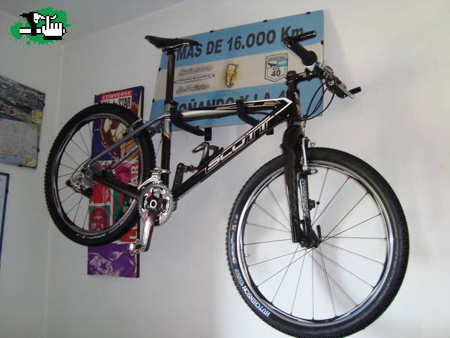 MI SCALE 40 2009. FULL SRAM