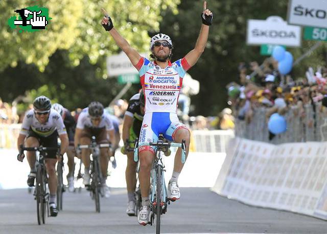 Giro de Italia 2012...Etapa 11...Gana el italiano Ferrari. Profeta en su tierra.