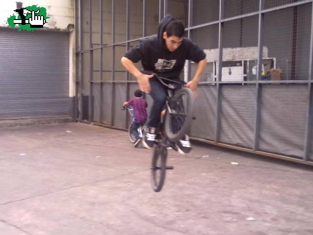 Ayuda No hand! 