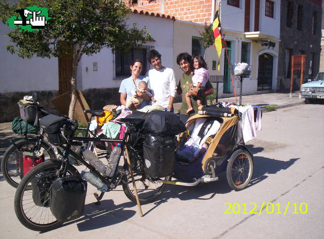OTRA  PAREJA  VIAJANDO CON CHICOS ESTA   VEZ  EL ENCUENTRO FUE EN  CAFAYATE - SALTA  (POR  LA MITICA