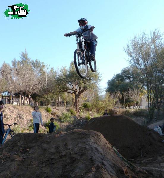 Dirt con la de DH