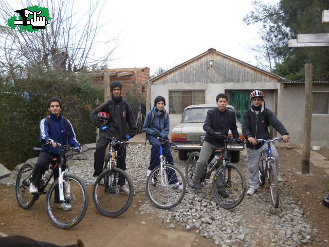 salida a EcoXtreme con amigos