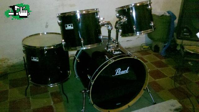vendo o permuto bateria Pearl