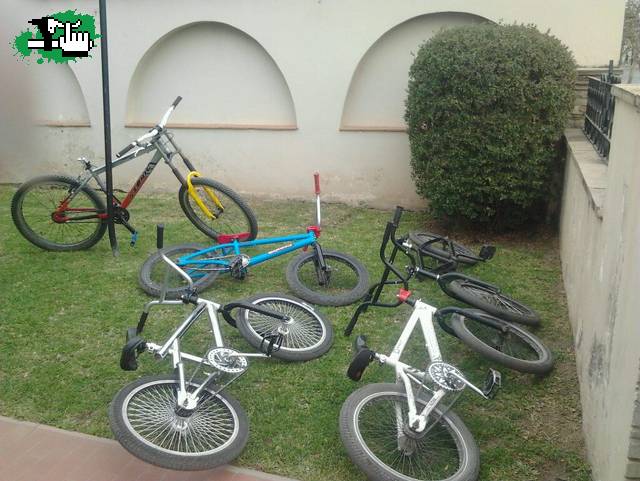con mis amigoss