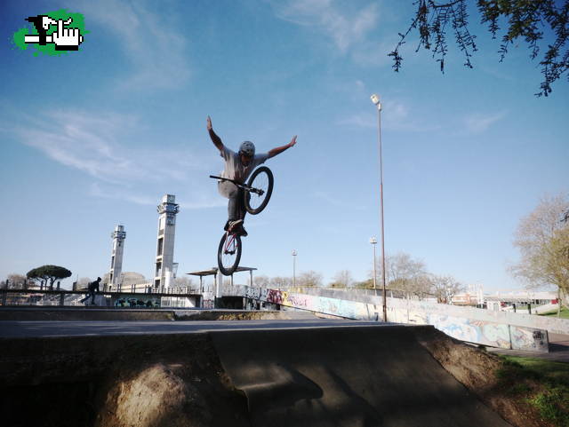 No hander + edit 2012 R ! 