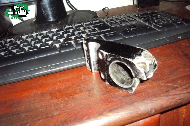Se le redondearon los tornillos, mira como lo deje.