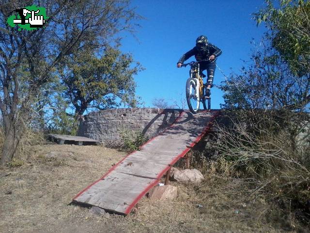 Entrenando en Rio Ceballos