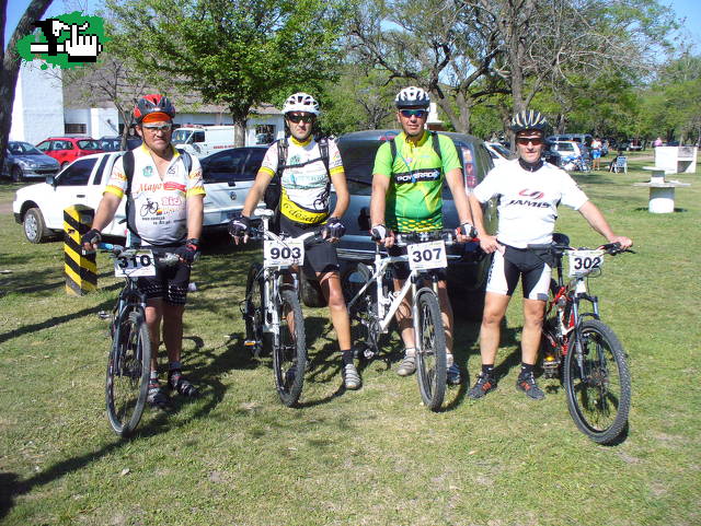 Parte del grupo de San Jorge en Esperanza