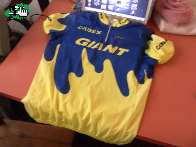 Se me permite? Esto es retro no??