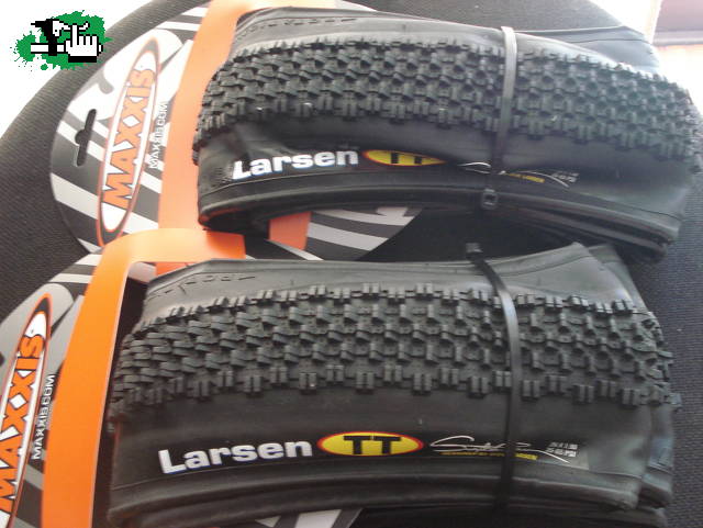 Cubiertas Maxxis Larsen Tt Kevlar 26 X 190 El Par Nuevas Usada