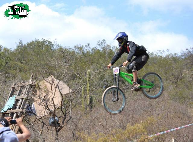 volando un poco