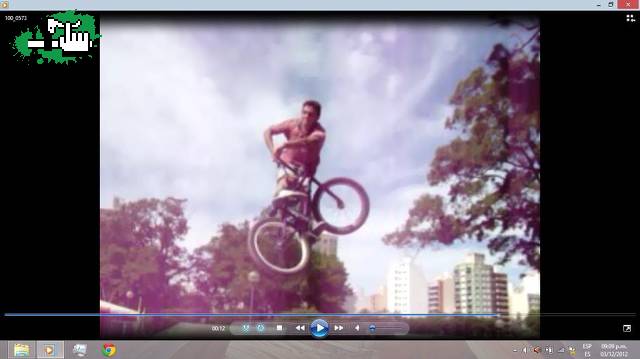 lookdown lo mas estirado que pude u.u 