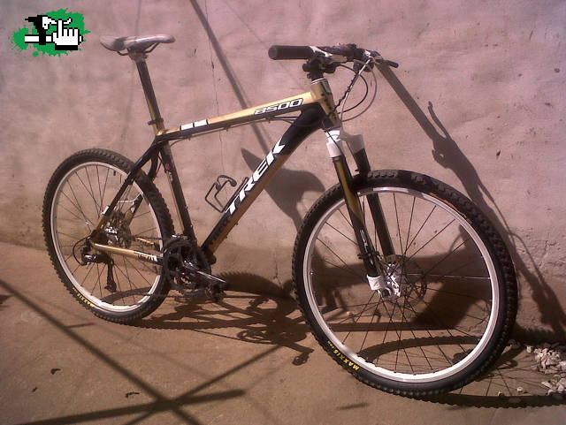 trek 8500 2011