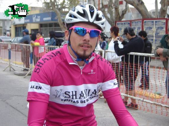 Emmanuel Guevara y Dani Diaz en punta a 2 km. de la meta.