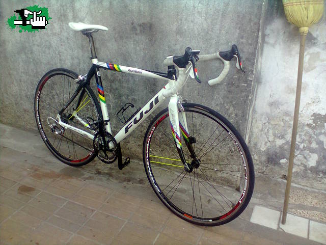 FUJI ROUBAIX LTD la nueva maquina de papa