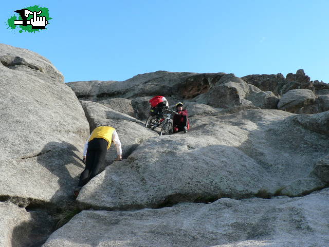 BAJANDO EL CHAMPAQUI
