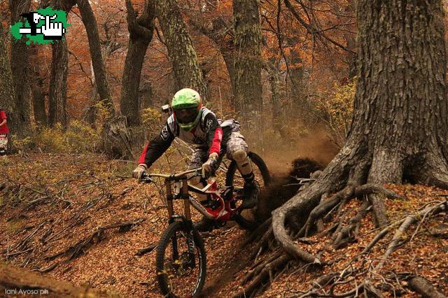 Moviendo las caderas al ritmo del sendero..