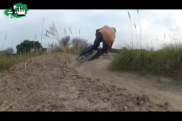 Peralte brapp!