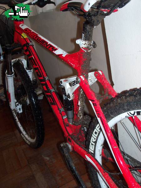 Lluvia + Barro = FELICIDAD!