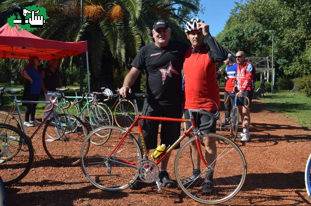 3 parte del encuentro de bicis clasicas del dia domingo en parque Sarmiento