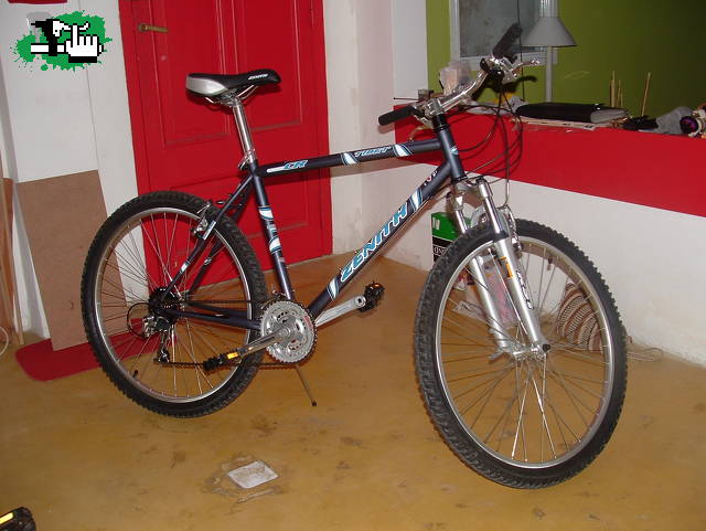 Bici robada en Floresta