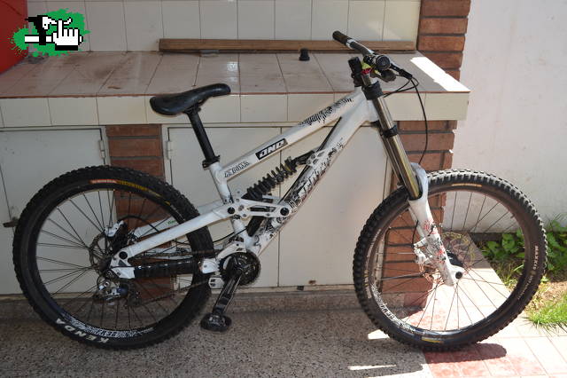 scott voltage fr 2011