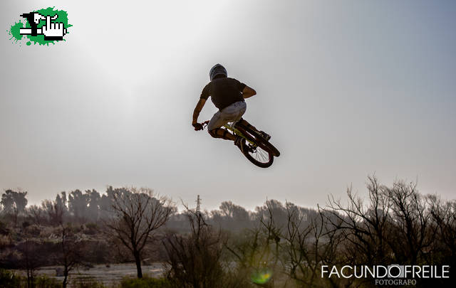 Volando sin alas en Ro Cuarto, Crdoba, Argentina