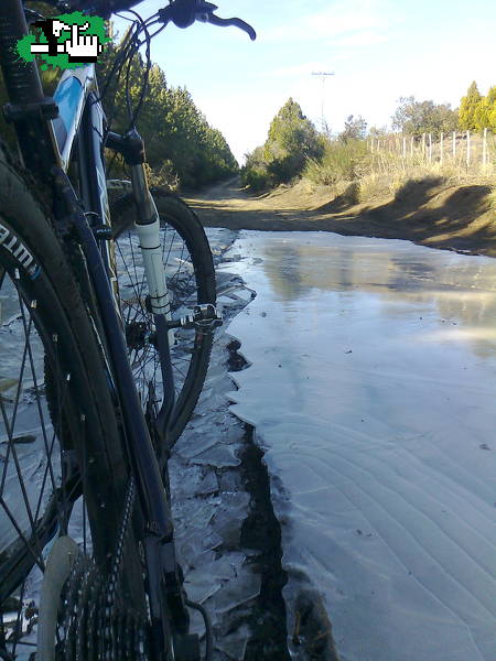 Sigue el invierno en el sur en Lacar, Neuqun, Argentina