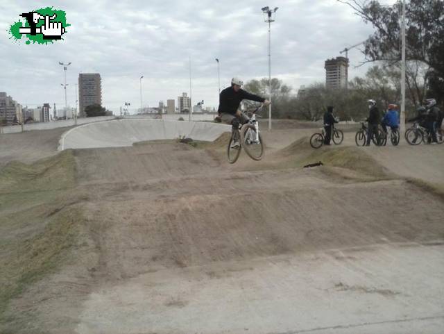 BMX RACE CON AMIGOS