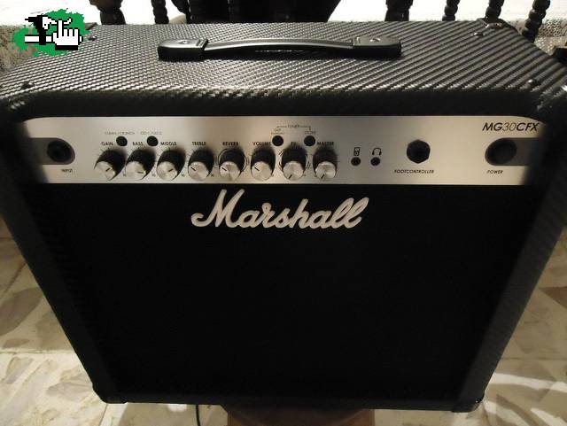 Cámara digital, Celular, Electronica Amplificador Marshall MG 30 CFX