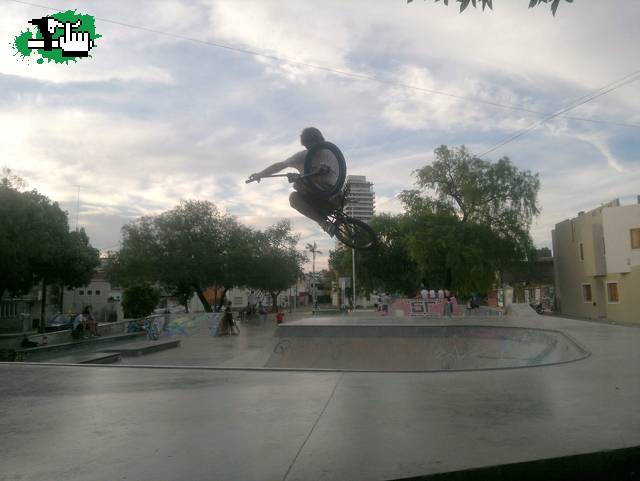 CAMA, INVERT TABLE O LO QUE SEA JAJAJ