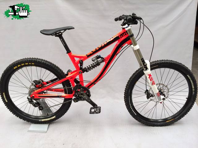 Zenith FURI EQP 2013 de cepidh DH Descenso, Freeride Zenith FURI EQP 2013