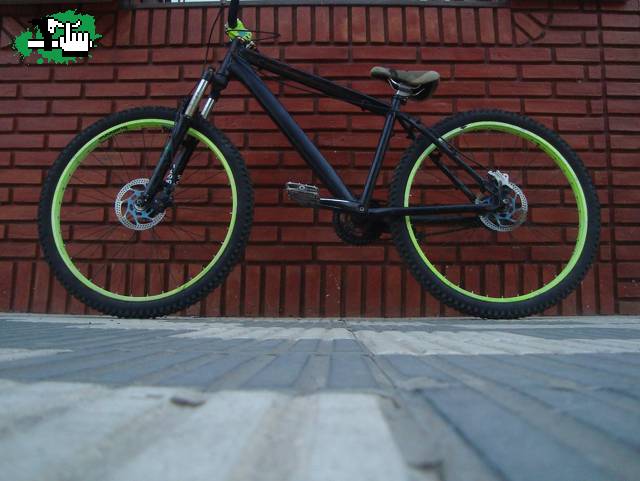 Bici Dirt Street 26" robada en Cordoba